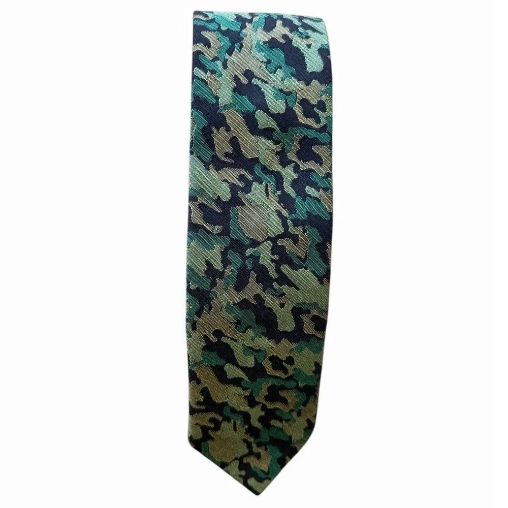 Vtg Brooks Brothers Red Fleece Cotton/Silk Neck Tie Camouflage Fabric UK Wove US